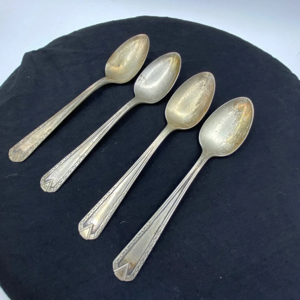 Vintage R.C. Co. Teaspoons Silver Castle Plate Set of 4 (6